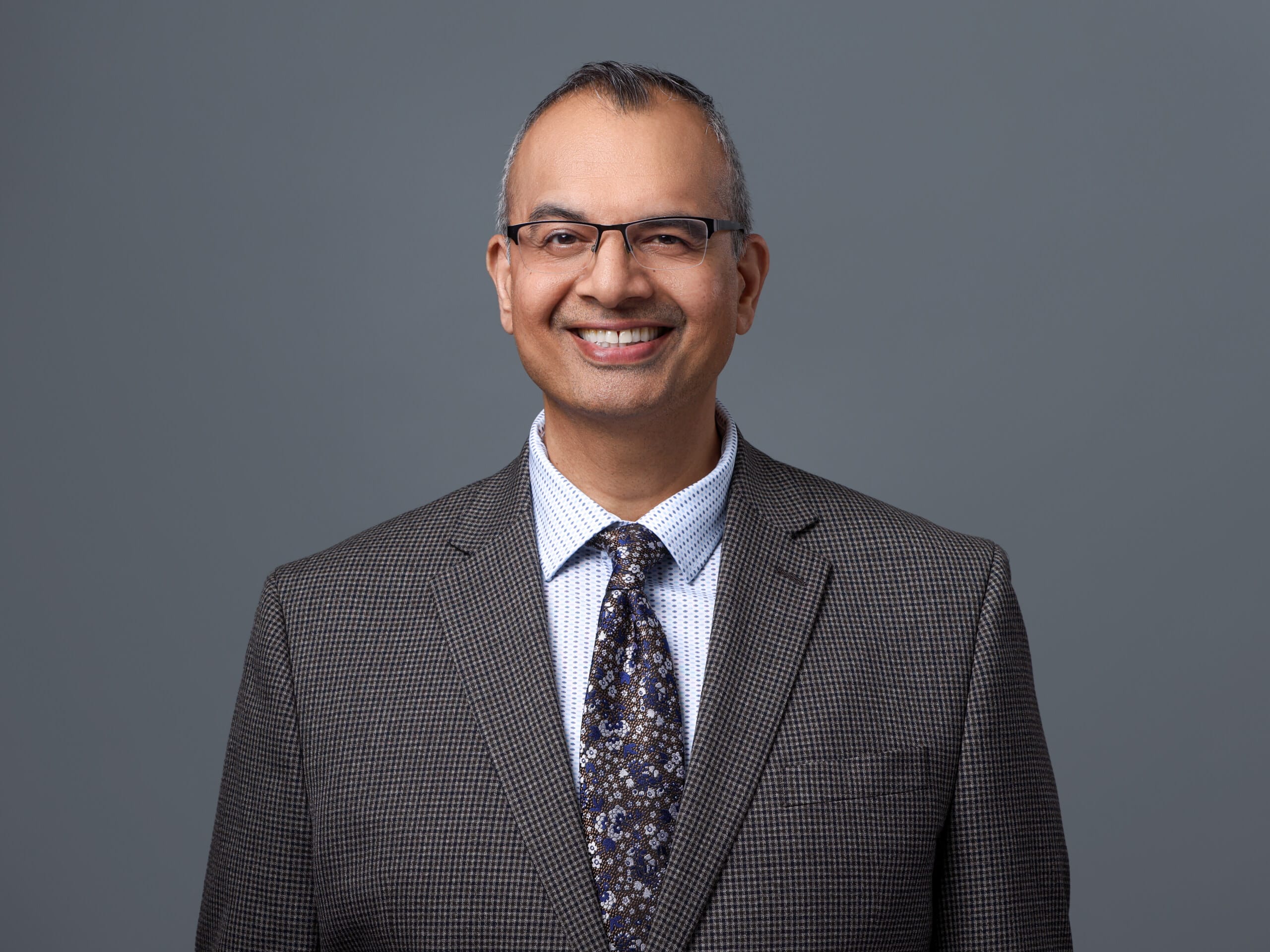 Malik-Gillani-Headshot-original